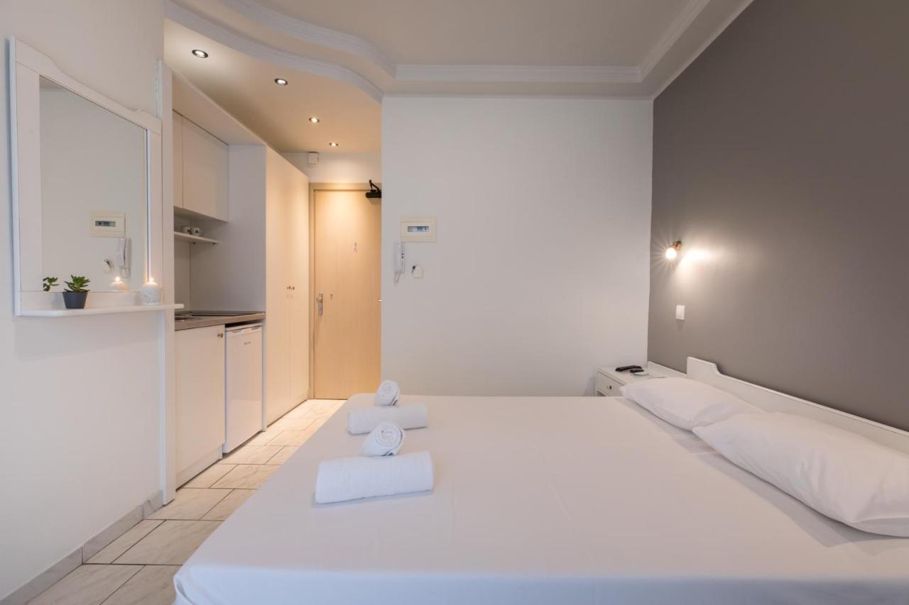 Hotel Melissanthi Paralia Dionysiou Exteriör bild